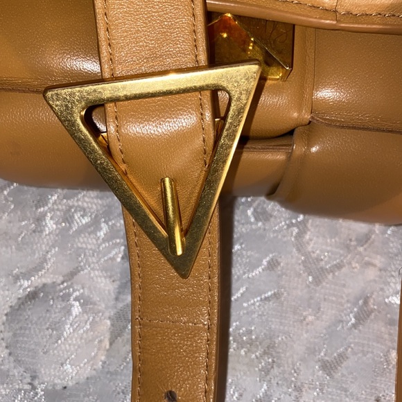 Bottega Veneta Padded Cassette Bag.Pics of current condition have been added. - Picture 5 of 10